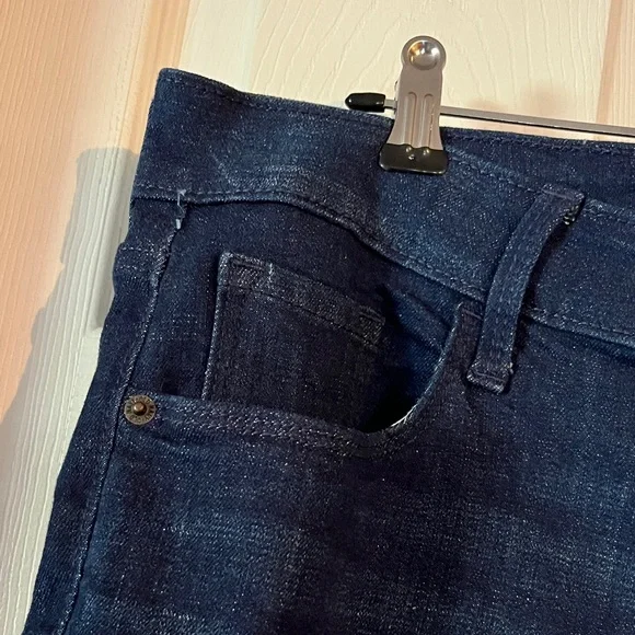 Old Navy Women's Deep Indigo Plus Size Skinny Jeans - Picture 4 of 10